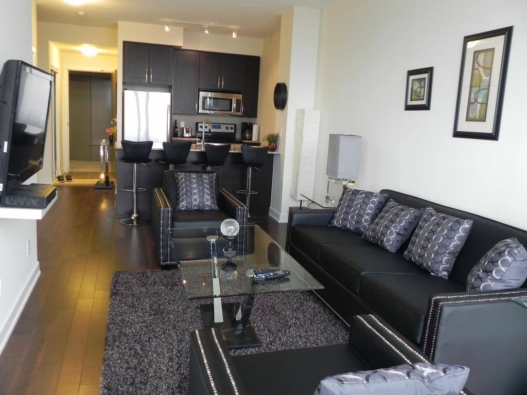 Pathway Suites Mississauga Extérieur photo