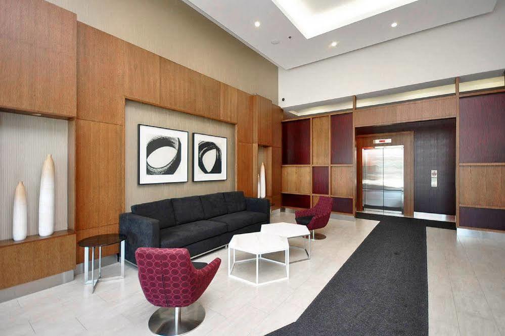 Pathway Suites Mississauga Extérieur photo